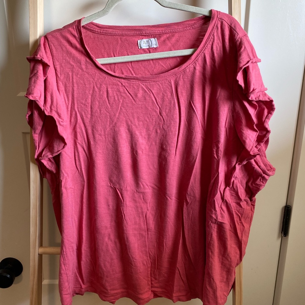 Pink top flowy sleeves